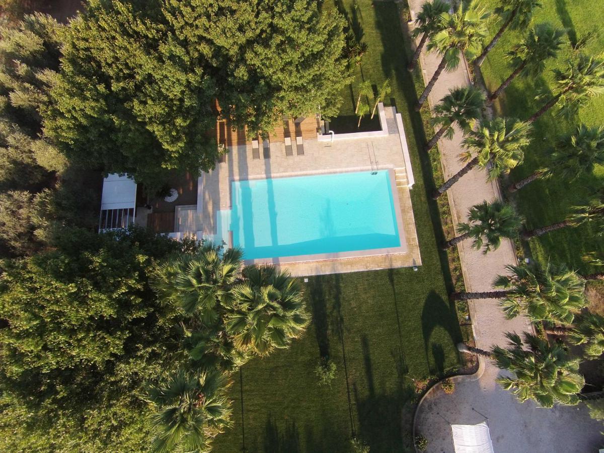 Bed and Breakfast Parco Degli Aranci Cutrofiano Esterno foto