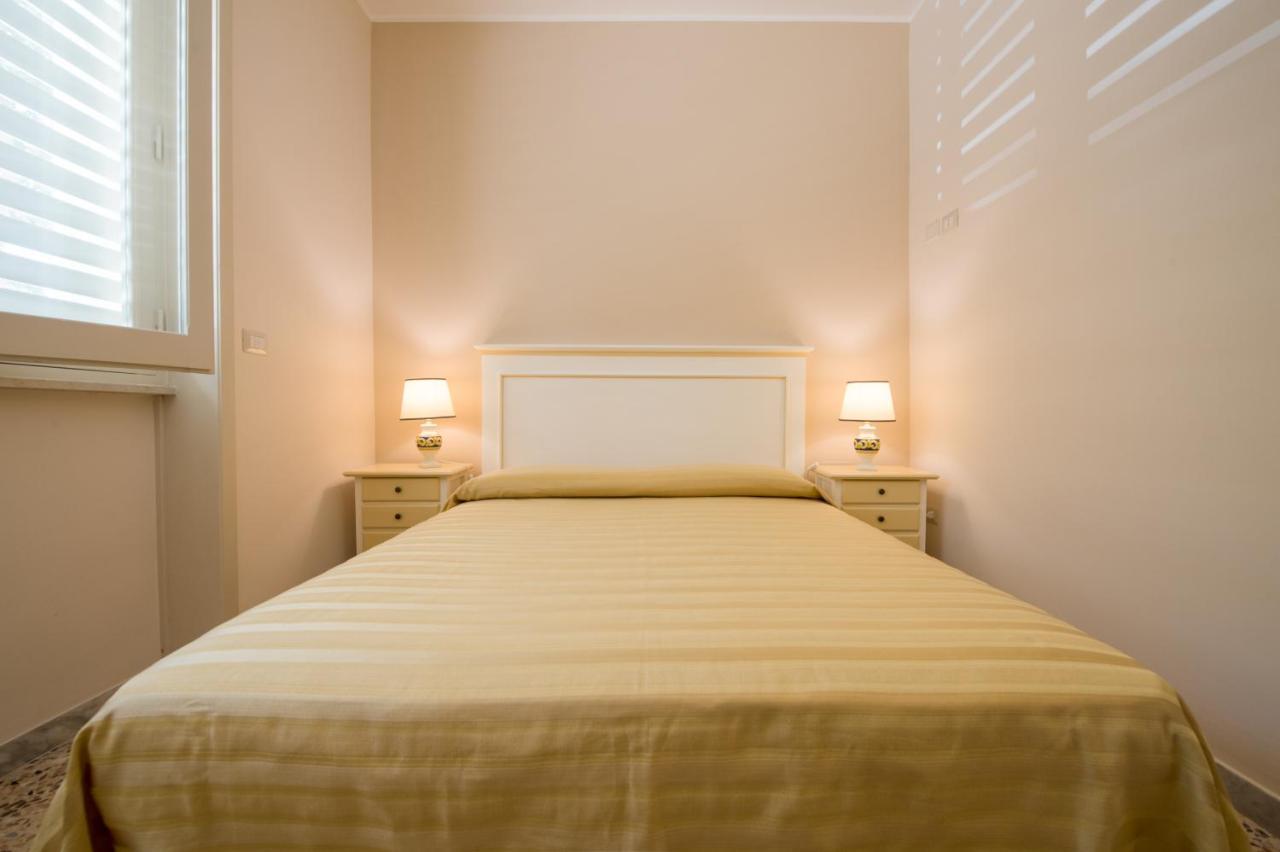Bed and Breakfast Parco Degli Aranci Cutrofiano Esterno foto