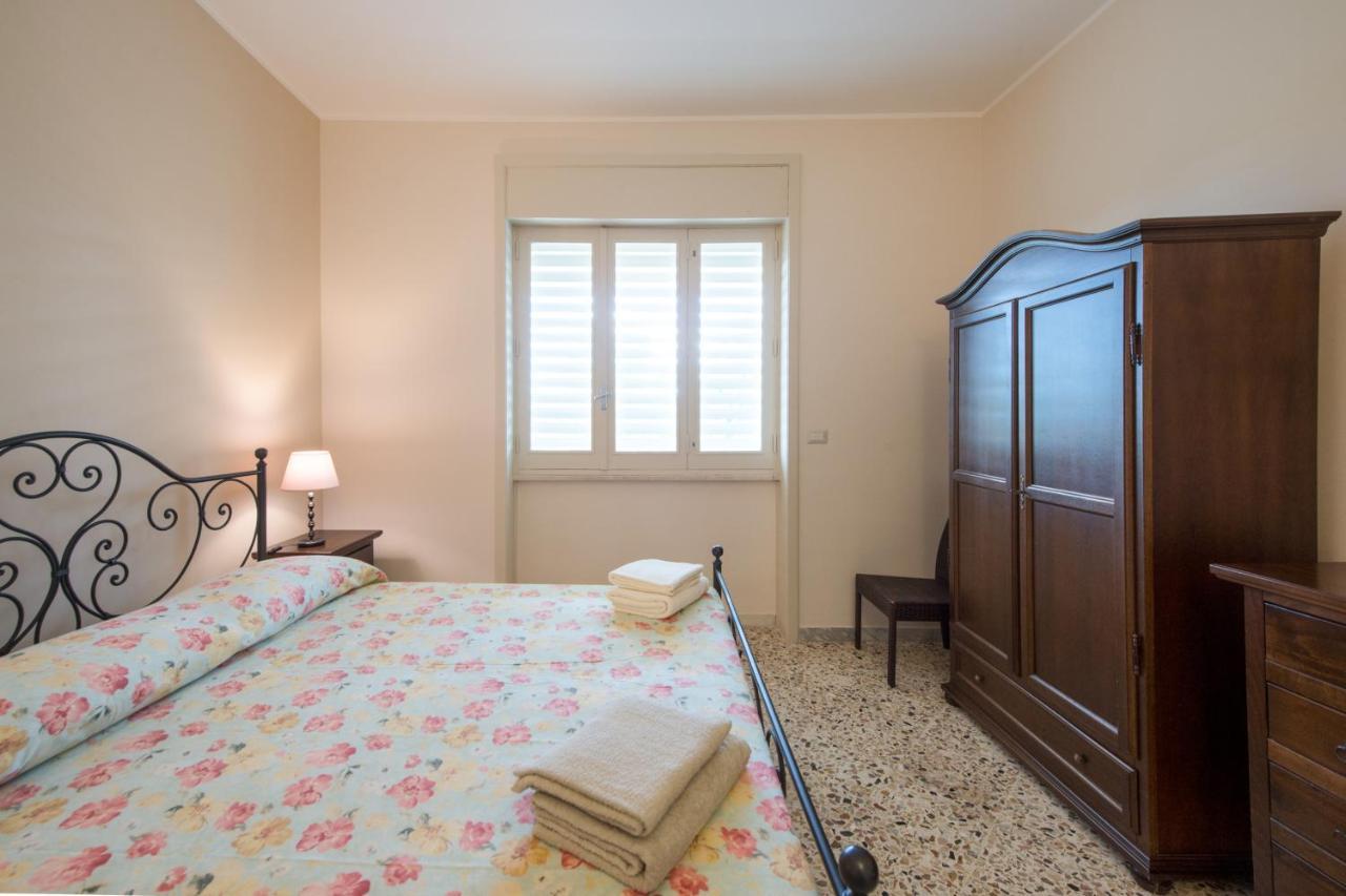 Bed and Breakfast Parco Degli Aranci Cutrofiano Esterno foto