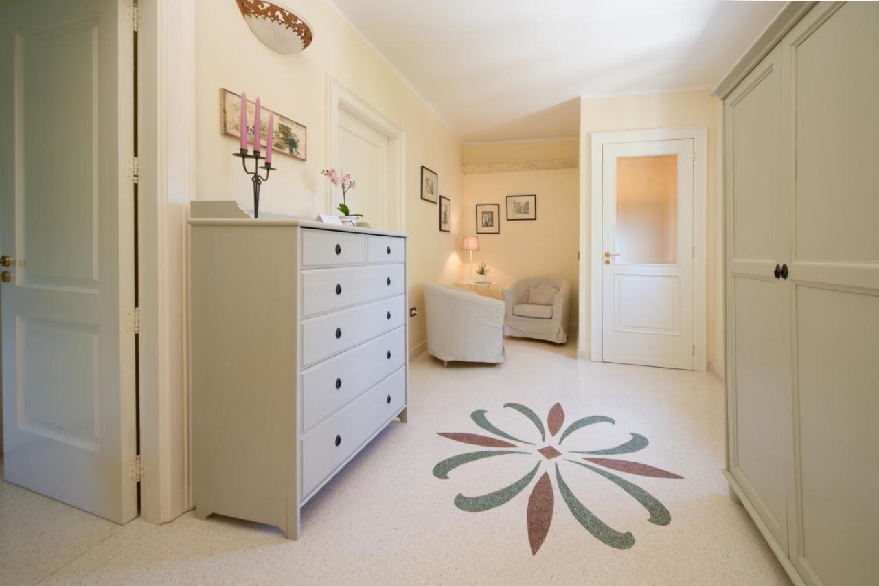 Bed and Breakfast Parco Degli Aranci Cutrofiano Esterno foto